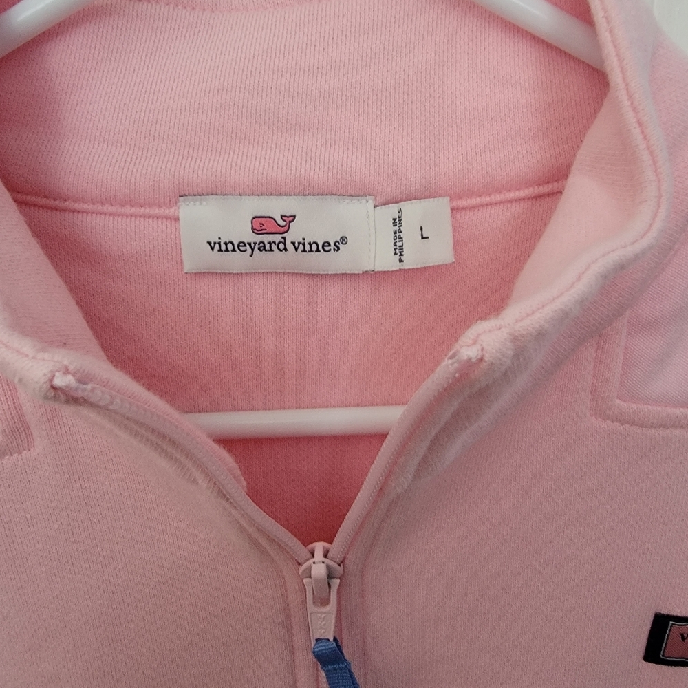 Vineyard  vines pink pull over size L